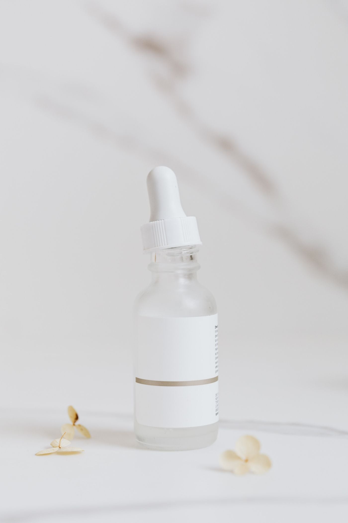 Cleanes Serumfläschchen für K-Beauty Skincare